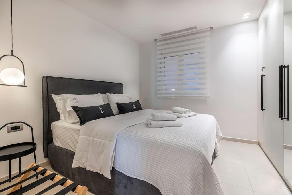 Calm Home Διαμέρισμα Κέντρο Ηρακλείου Iraklion Buitenkant foto