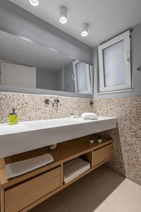Calm Home Διαμέρισμα Κέντρο Ηρακλείου Iraklion Buitenkant foto