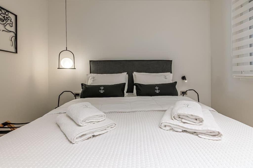 Calm Home Διαμέρισμα Κέντρο Ηρακλείου Iraklion Buitenkant foto