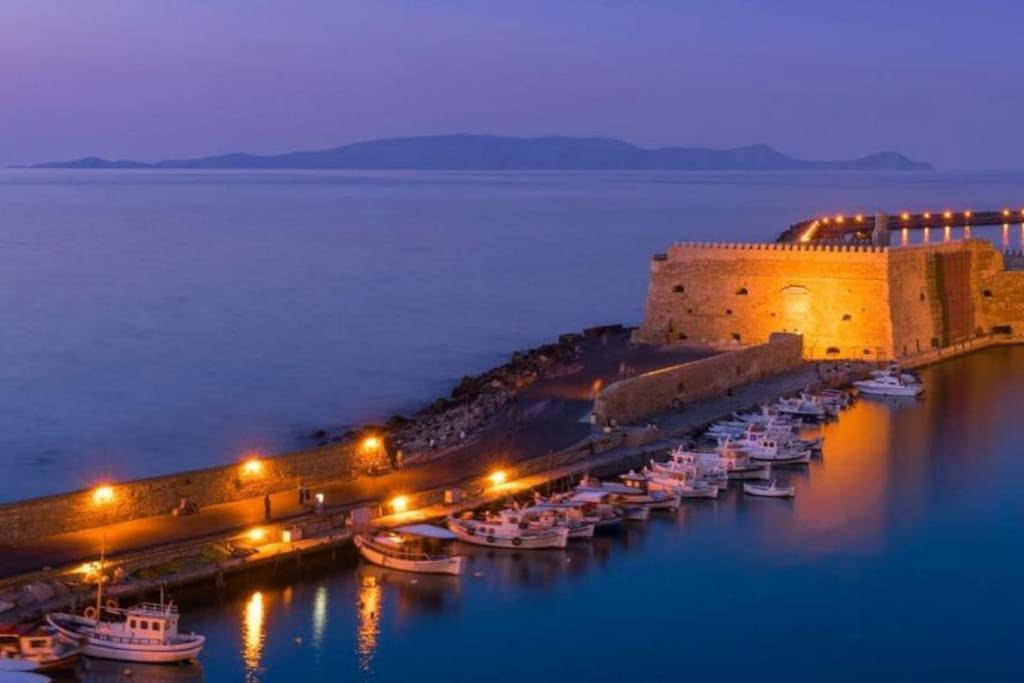 Calm Home Διαμέρισμα Κέντρο Ηρακλείου Iraklion Buitenkant foto